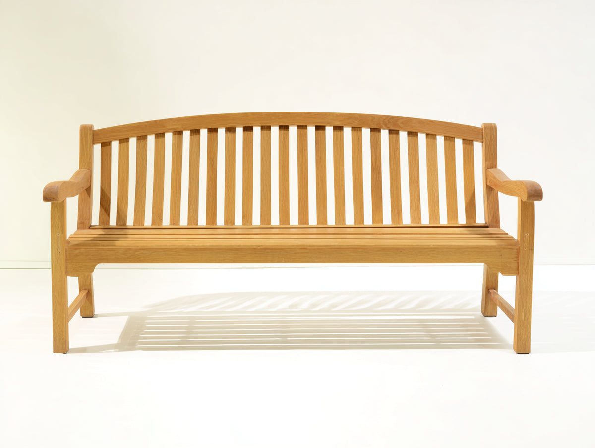 Gartenbank aus Holz 160 x 58 x 92 cm - Naturholz - klassisches Design mit geschwungener Rückenlehne